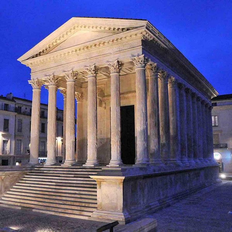 Roma Divine Home Cinema Et Jardin Nimes Exterior photo