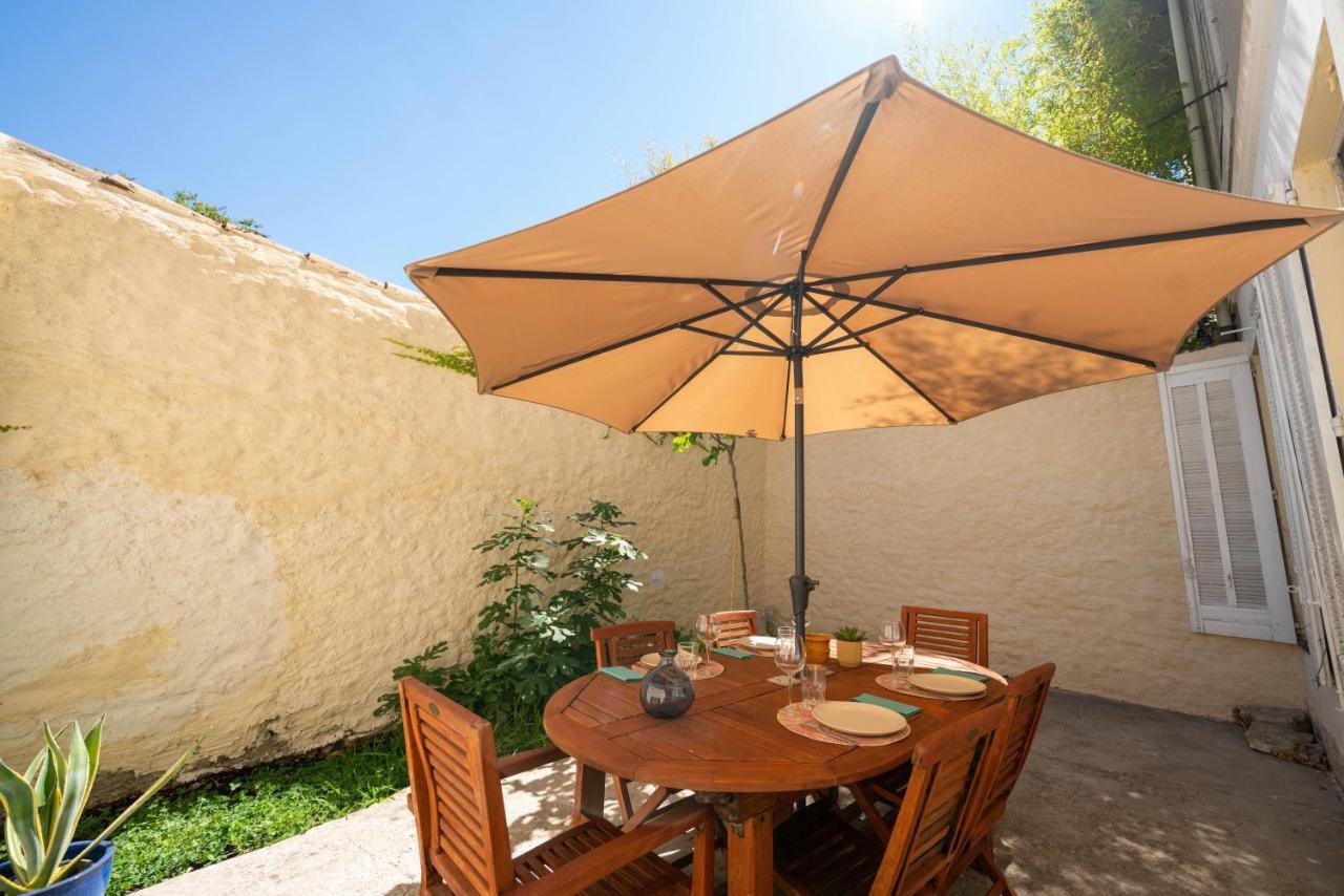 Roma Divine Home Cinema Et Jardin Nimes Exterior photo